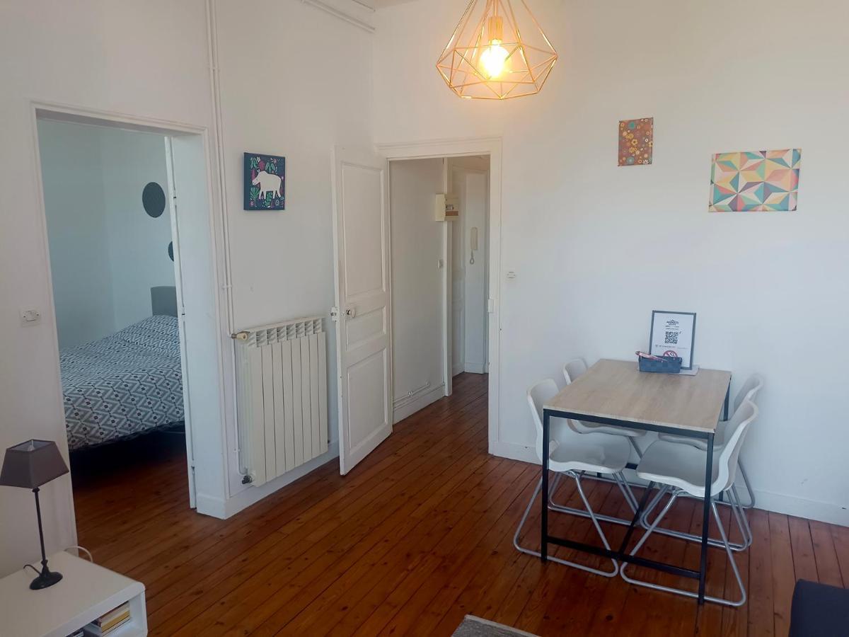 쏘뮤흐 Balcon Sur Loire Local Velo 아파트 외부 사진